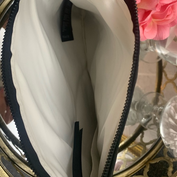 Gucci Makeup bag - Picture 2 of 3